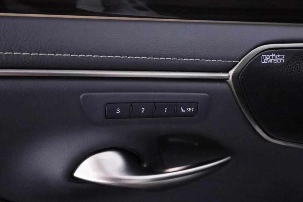 LEXUS ES 2019