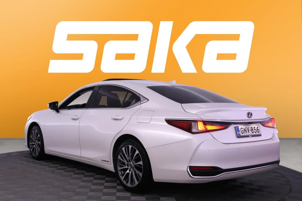 LEXUS ES 2019