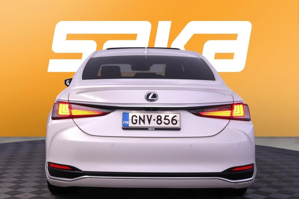 LEXUS ES 2019