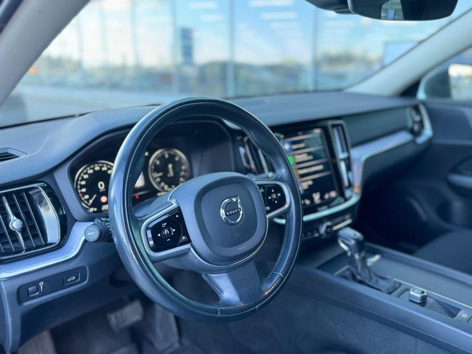 VOLVO V60 2019