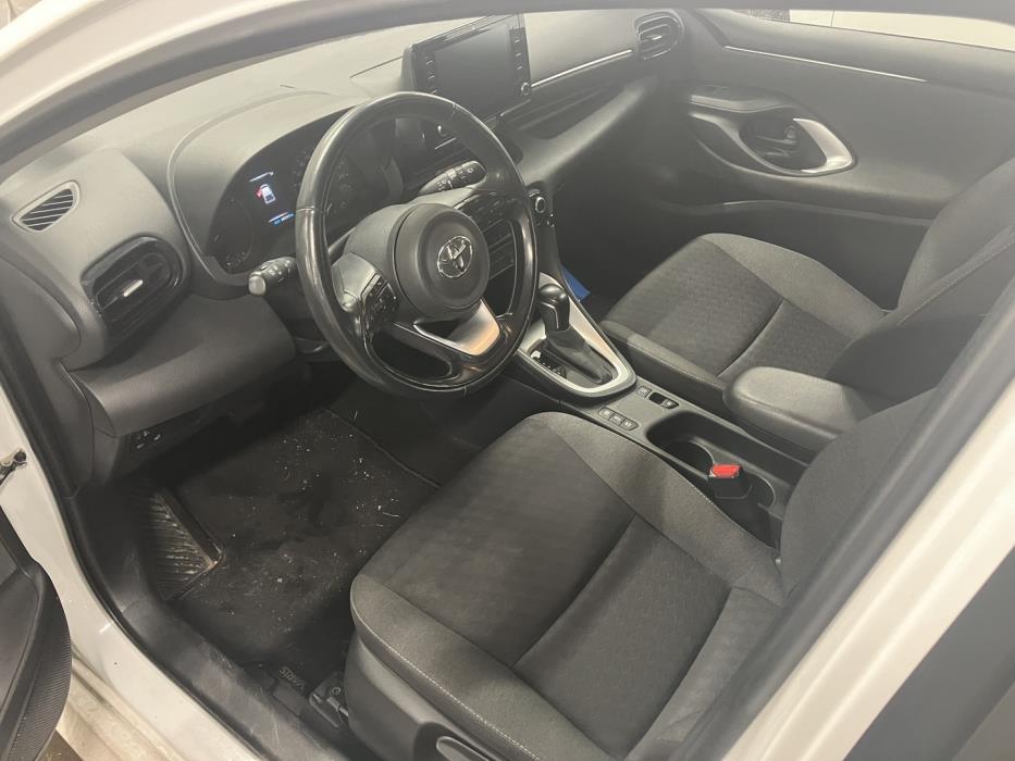 TOYOTA Yaris 2021