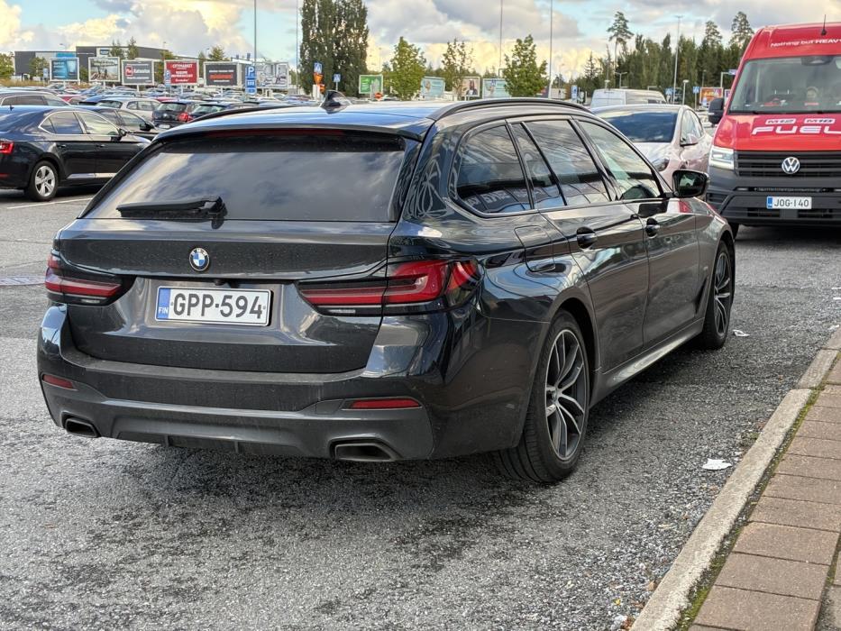 BMW 520 2021