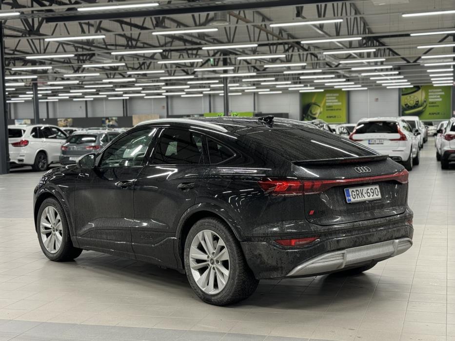 AUDI SQ6 e-tron 2025