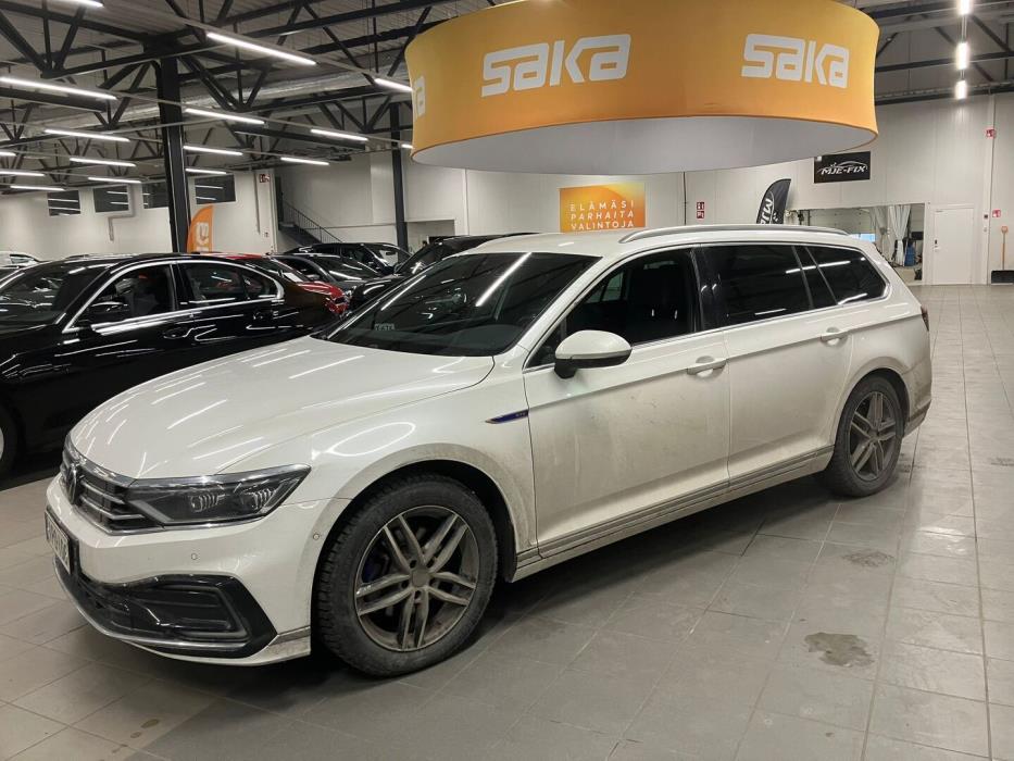 VOLKSWAGEN Passat 2021