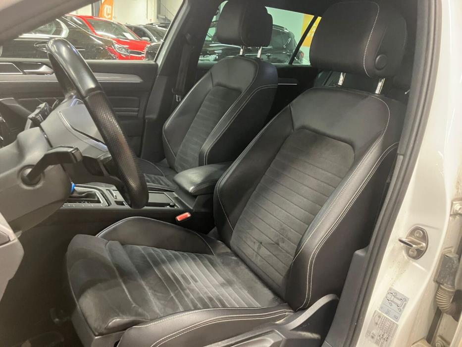 VOLKSWAGEN Passat 2021