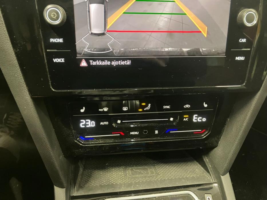 VOLKSWAGEN Passat 2021