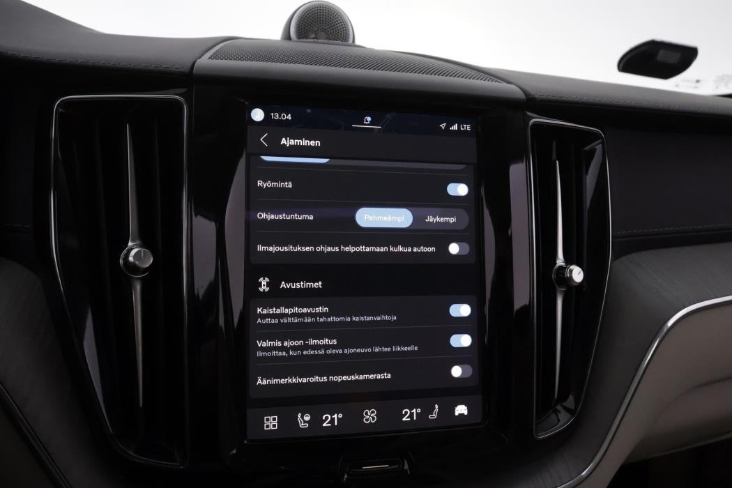 VOLVO XC60 2023