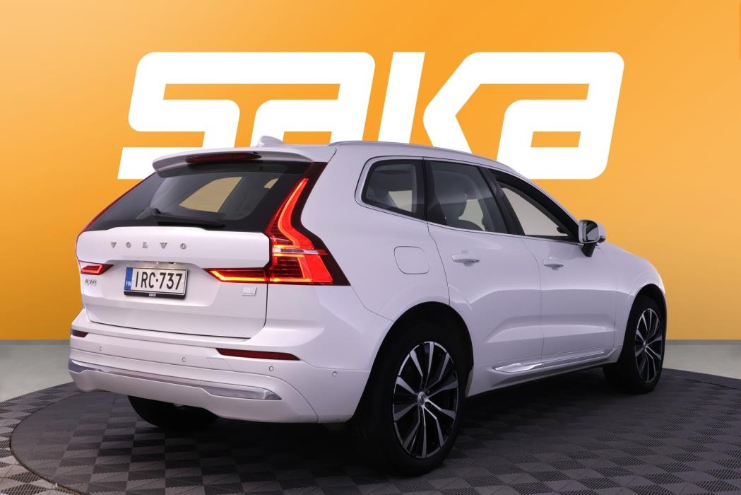 VOLVO XC60 2023