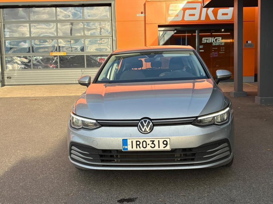 VOLKSWAGEN Golf 2024