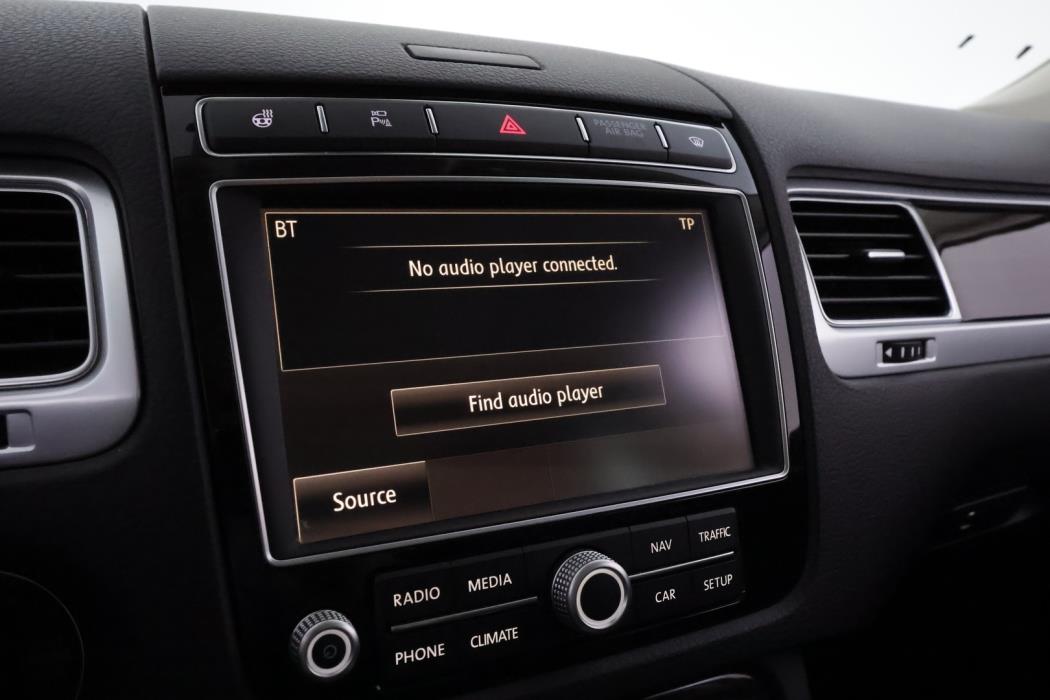 VOLKSWAGEN Touareg 2015