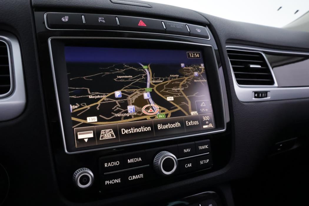 VOLKSWAGEN Touareg 2015