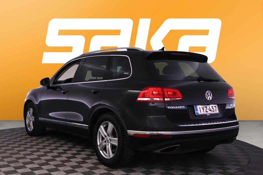 VOLKSWAGEN Touareg 2015