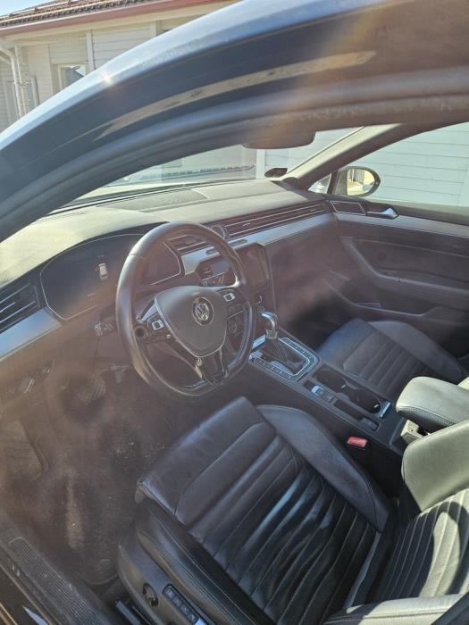 VOLKSWAGEN Passat 2018