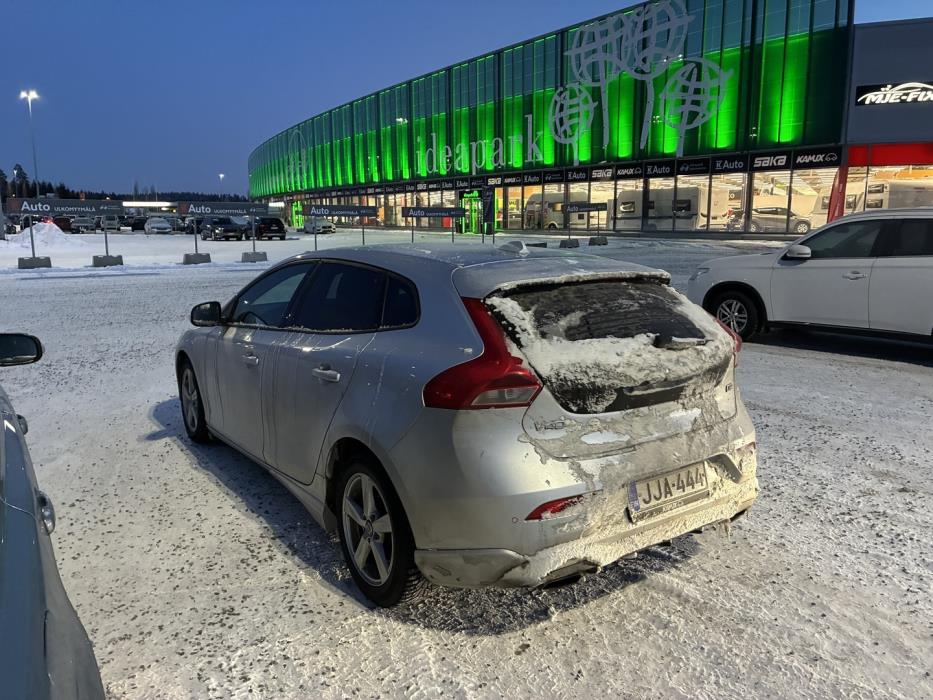 VOLVO V40 2014