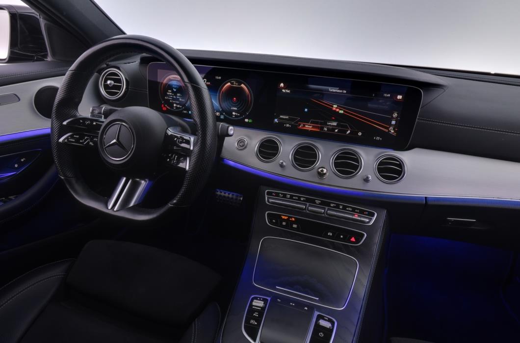 MERCEDES-BENZ E 2022