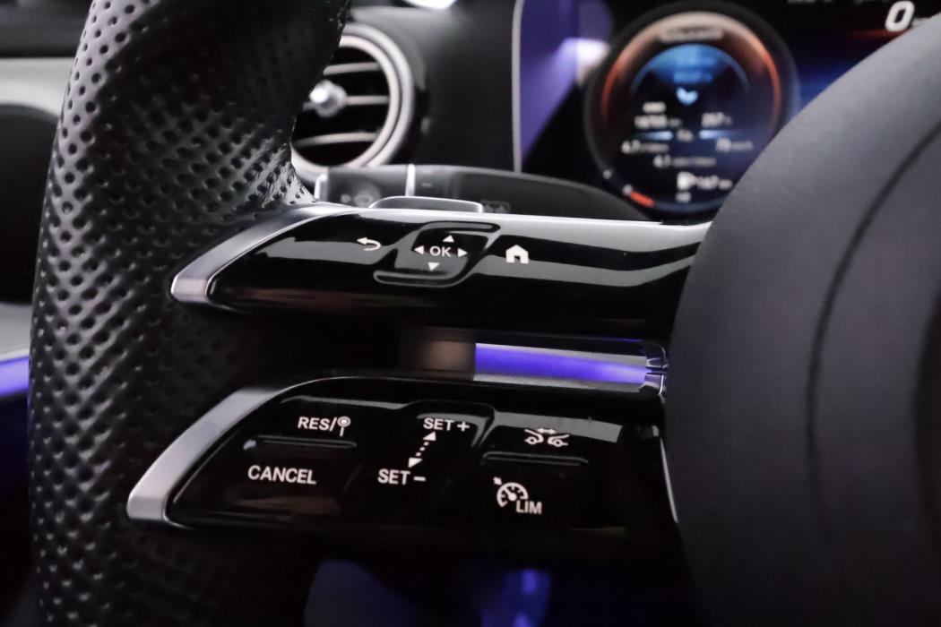 MERCEDES-BENZ E 2022