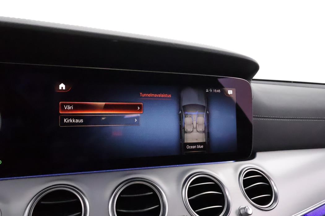 MERCEDES-BENZ E 2022