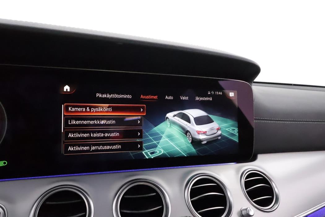 MERCEDES-BENZ E 2022