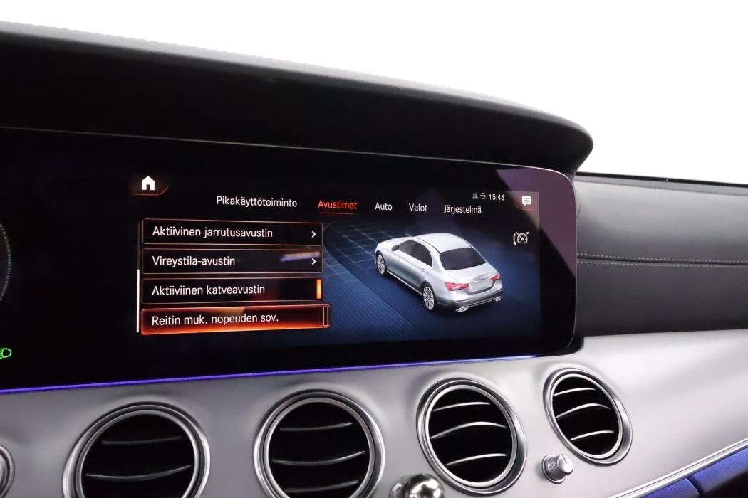 MERCEDES-BENZ E 2022
