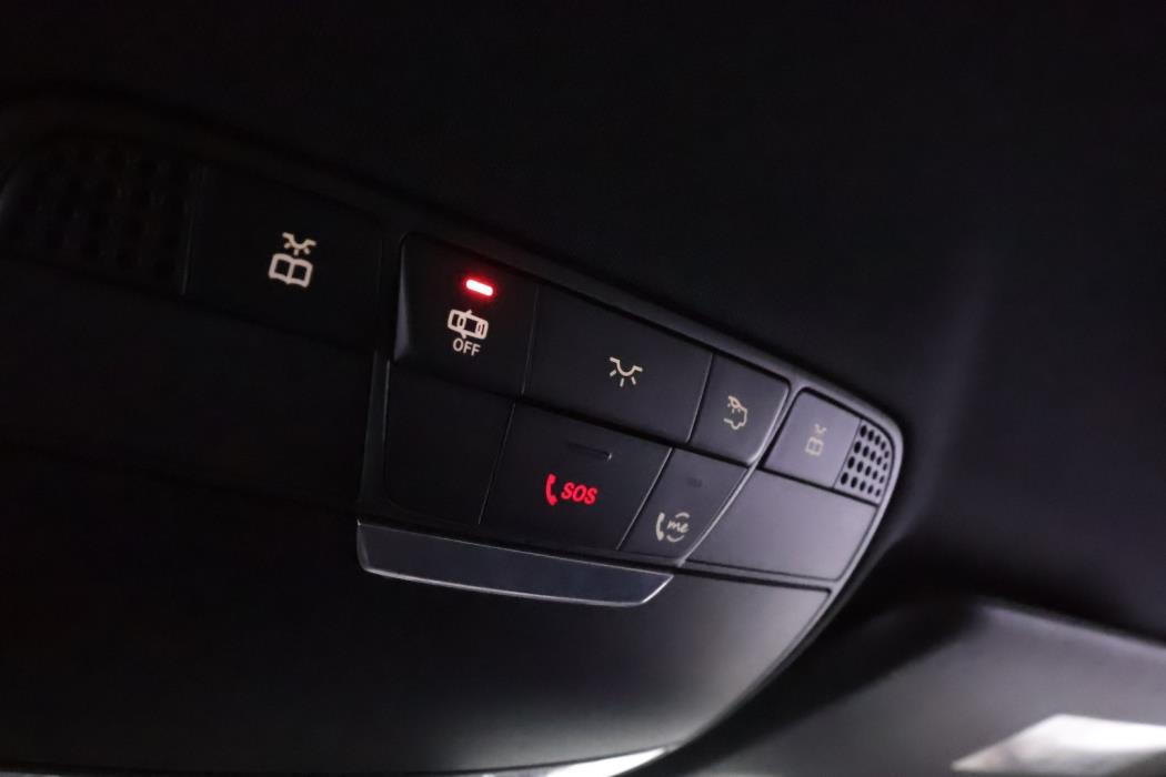 MERCEDES-BENZ E 2022
