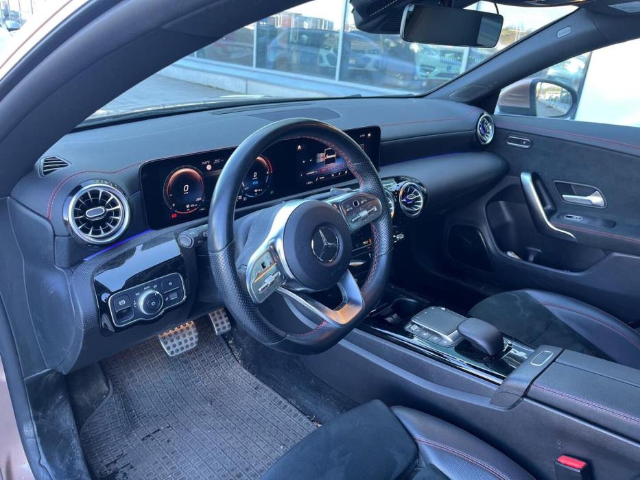 MERCEDES-BENZ CLA 2022