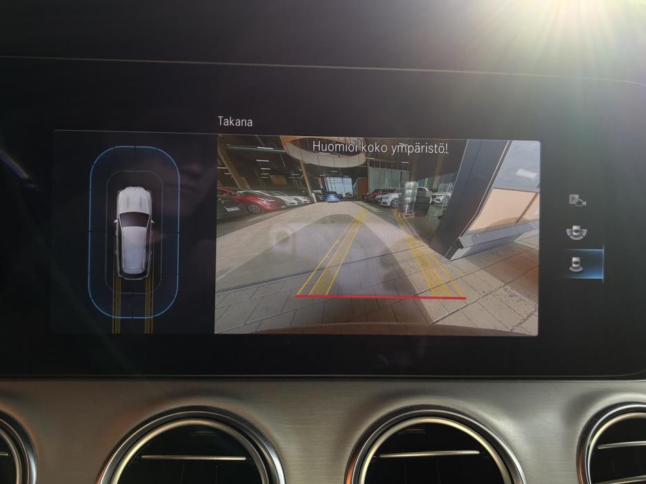 MERCEDES-BENZ E 2020