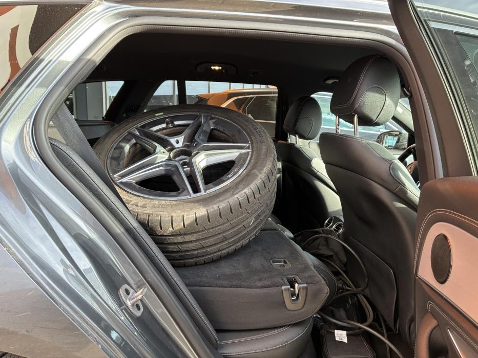 MERCEDES-BENZ E 2020