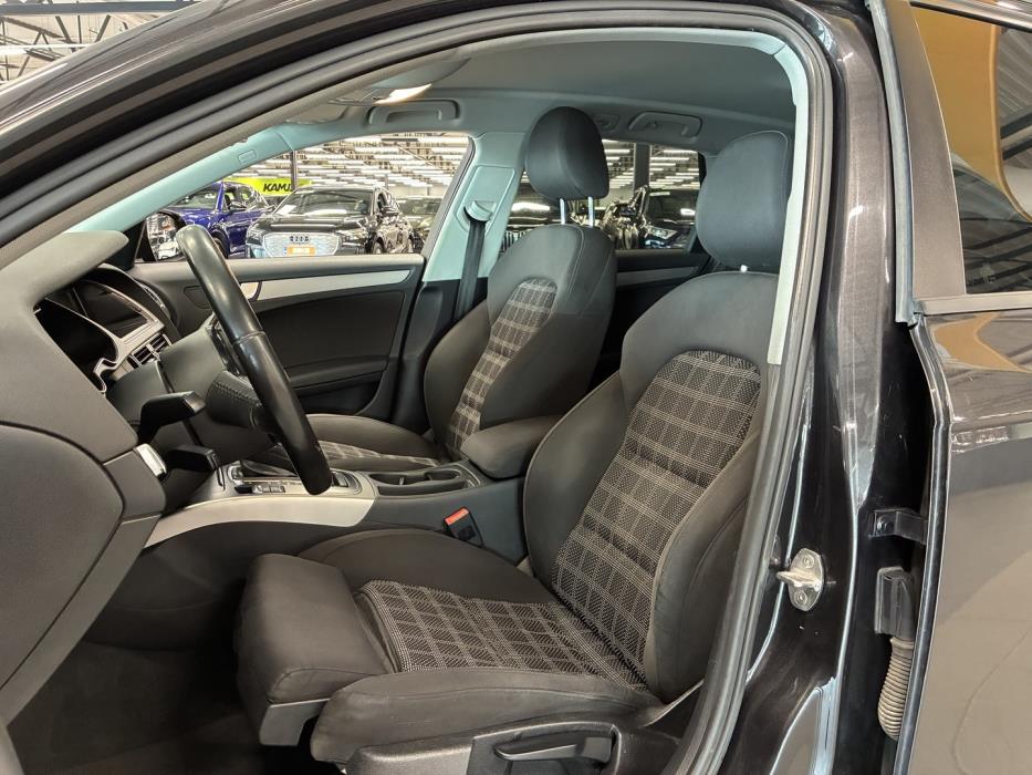 AUDI A4 2012