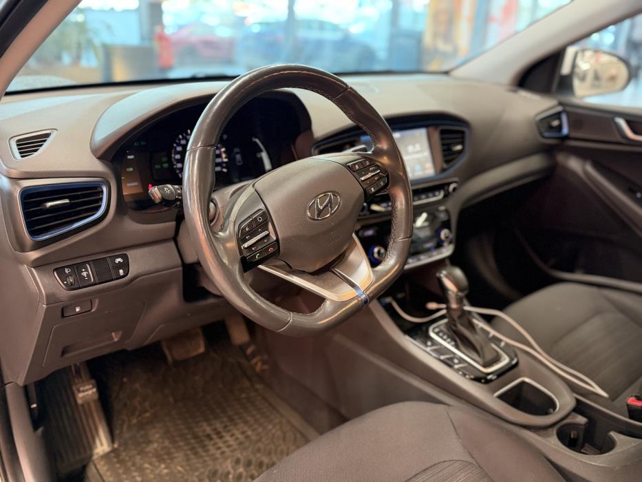 HYUNDAI IONIQ hybrid 2017