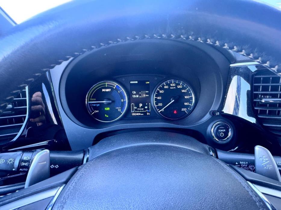 MITSUBISHI Outlander PHEV 2020