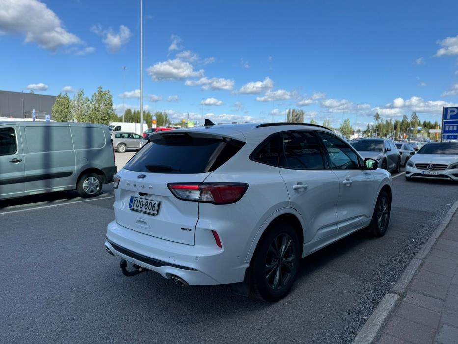 FORD Kuga 2023