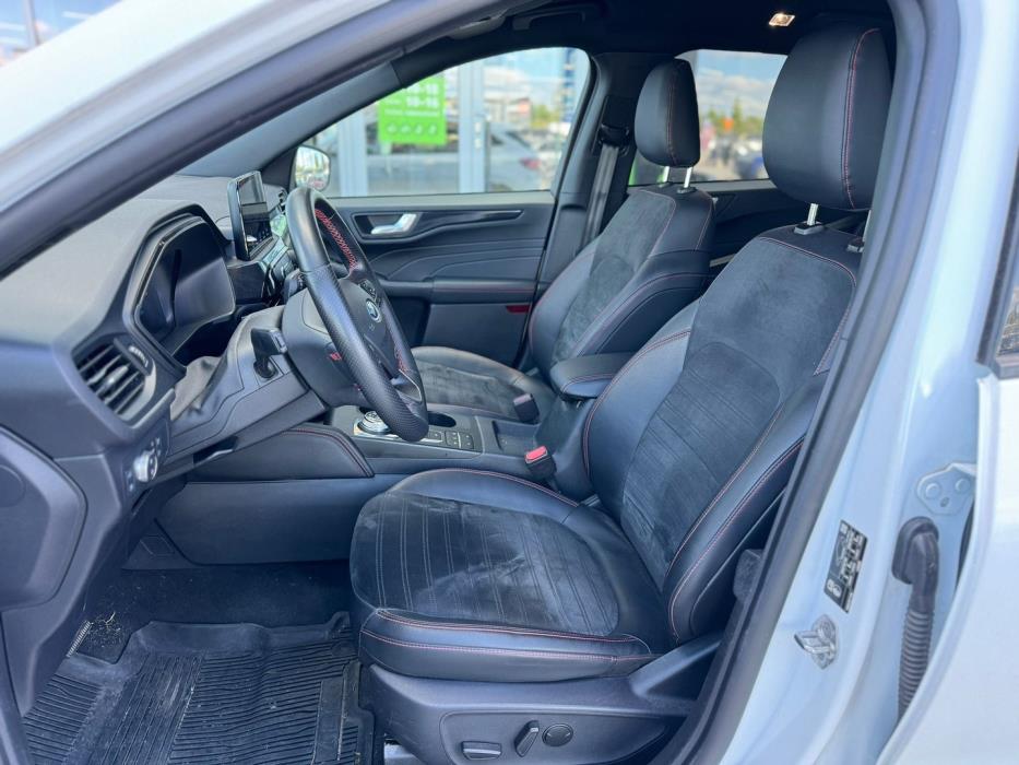 FORD Kuga 2023