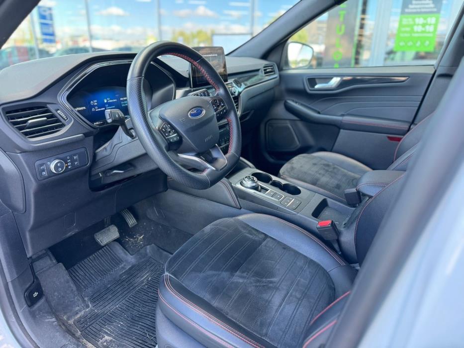 FORD Kuga 2023