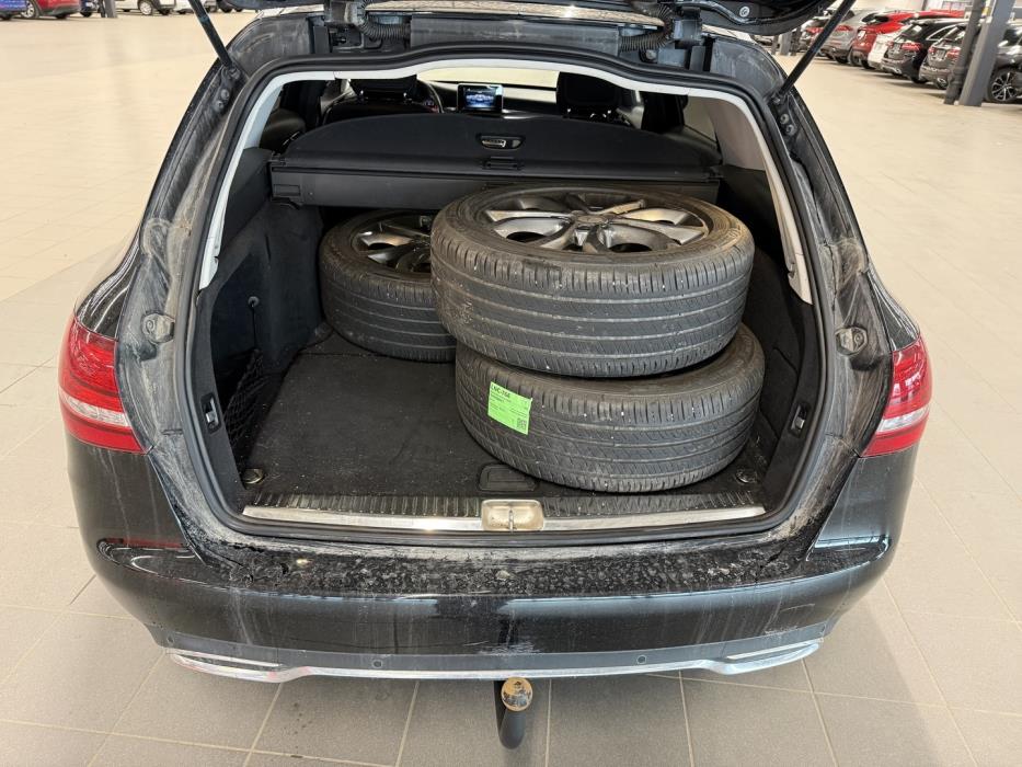 MERCEDES-BENZ C 2016