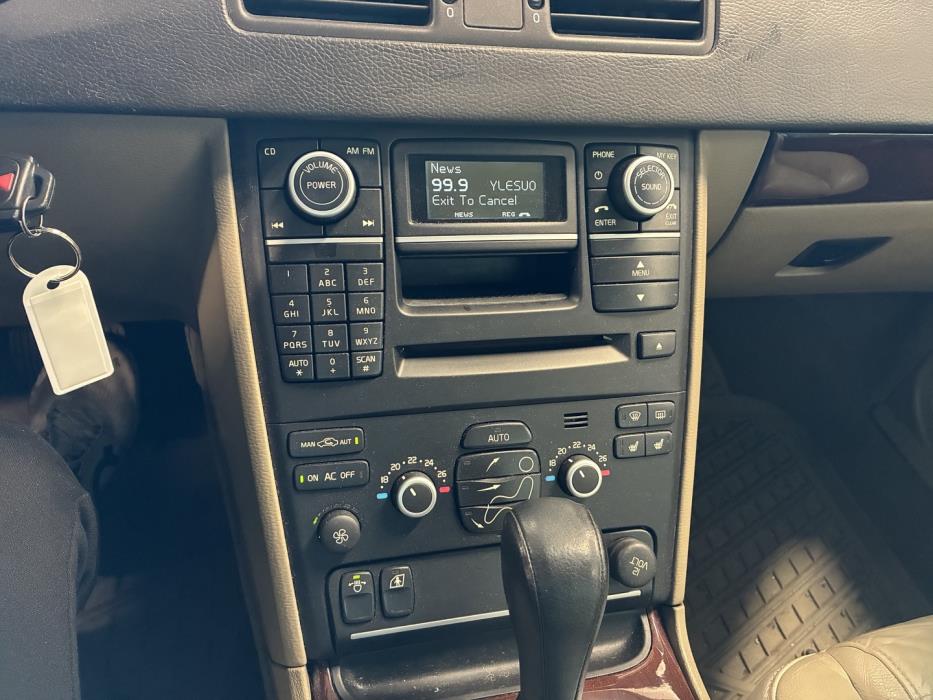 VOLVO XC90 2012