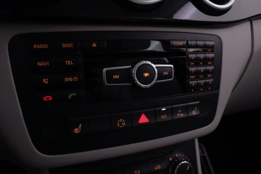 MERCEDES-BENZ B 2012
