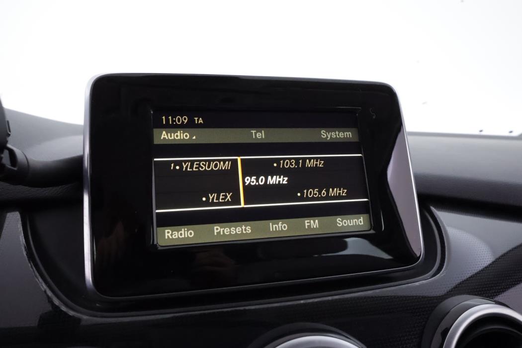MERCEDES-BENZ B 2012