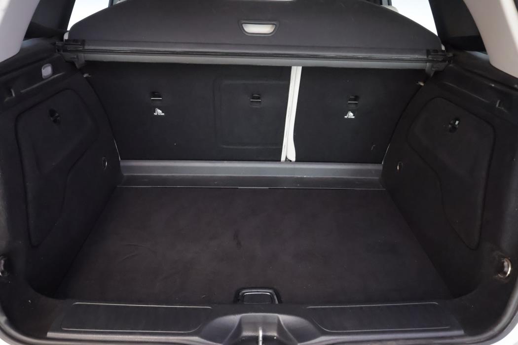 MERCEDES-BENZ B 2012