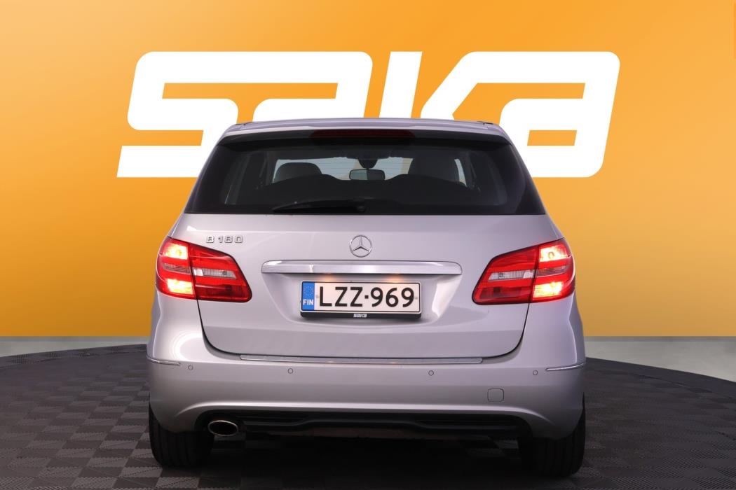 MERCEDES-BENZ B 2012