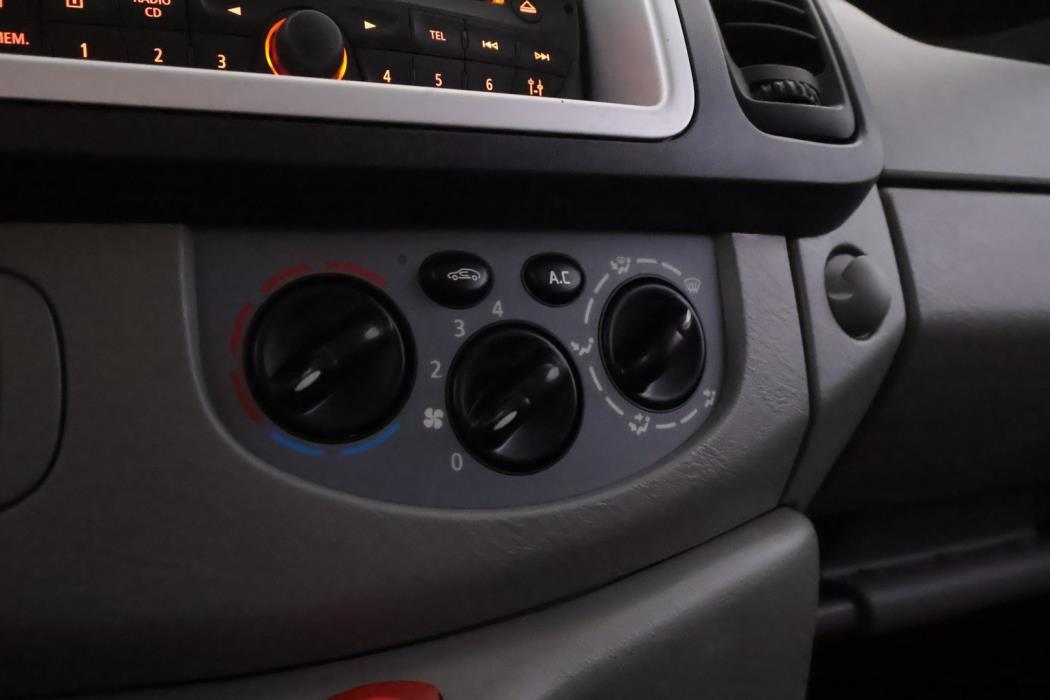 OPEL Vivaro 2013