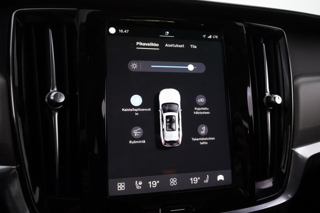 VOLVO V90 2023