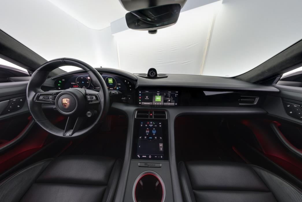PORSCHE Taycan 2023