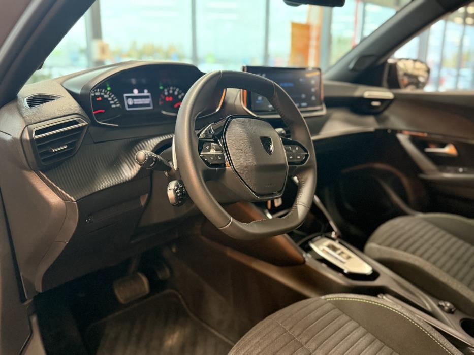 PEUGEOT 2008 2025