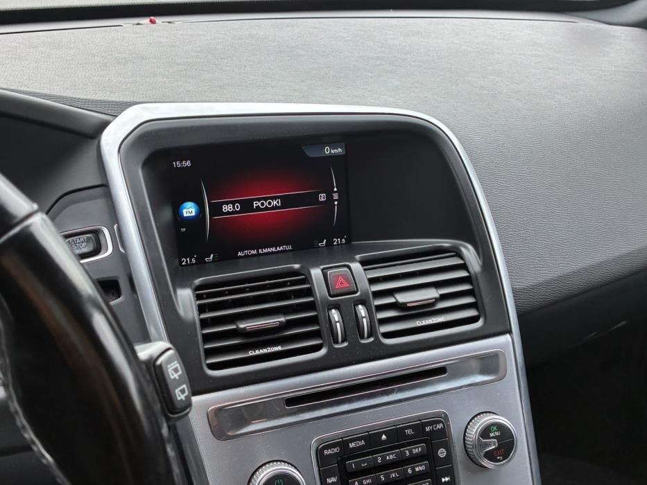 VOLVO XC60 2017