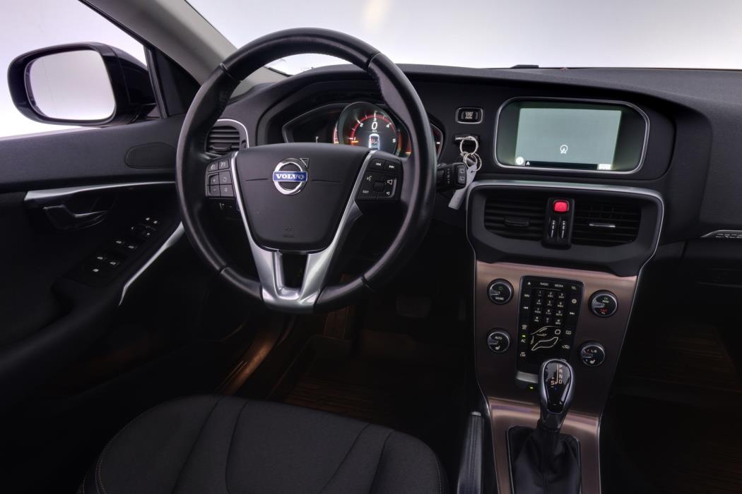VOLVO V40 Cross Country 2016