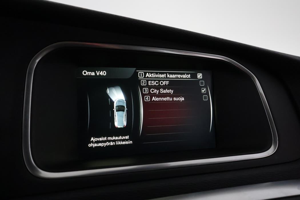 VOLVO V40 Cross Country 2016