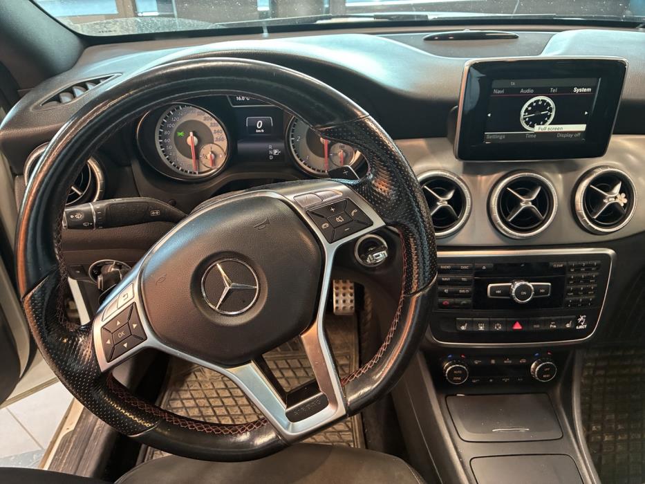 MERCEDES-BENZ CLA 2014
