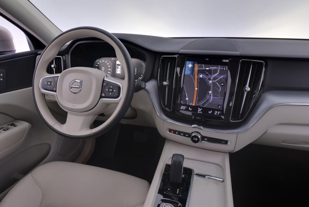 VOLVO XC60 2021