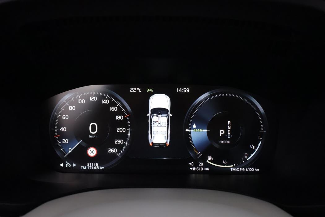 VOLVO XC60 2021