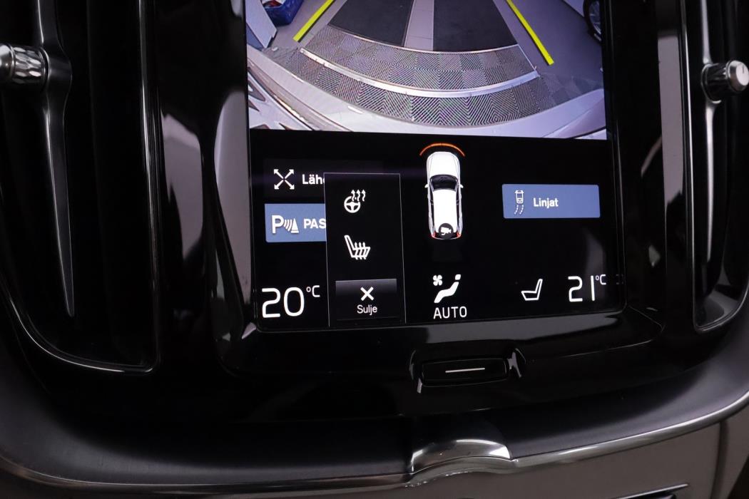 VOLVO XC60 2021